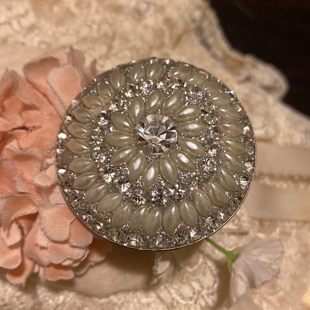 Ring - Picture 7 of 9